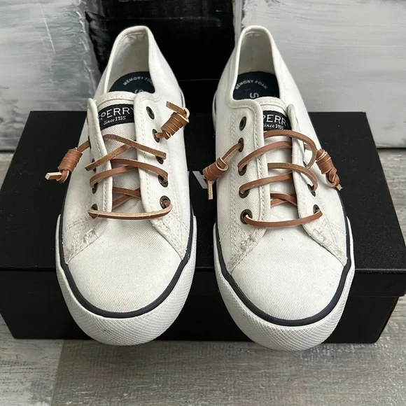 Sperry Top-Sider Womens Size 6 - Picture 2 of 8
